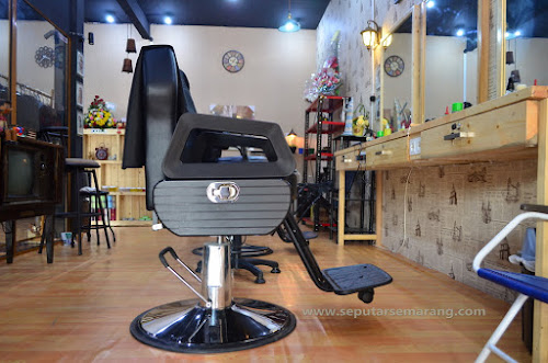 Buy Hair Cutting Chair